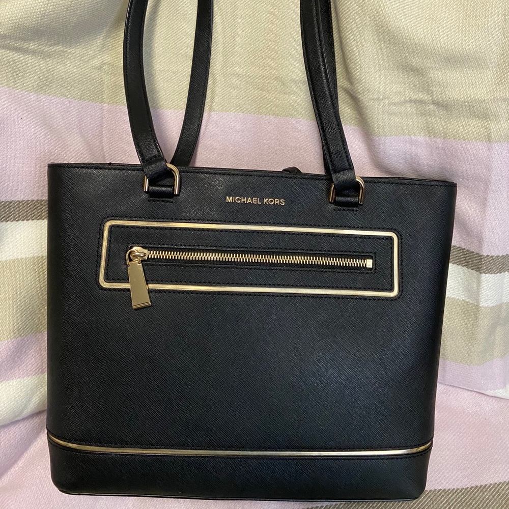 Michael Kors tote